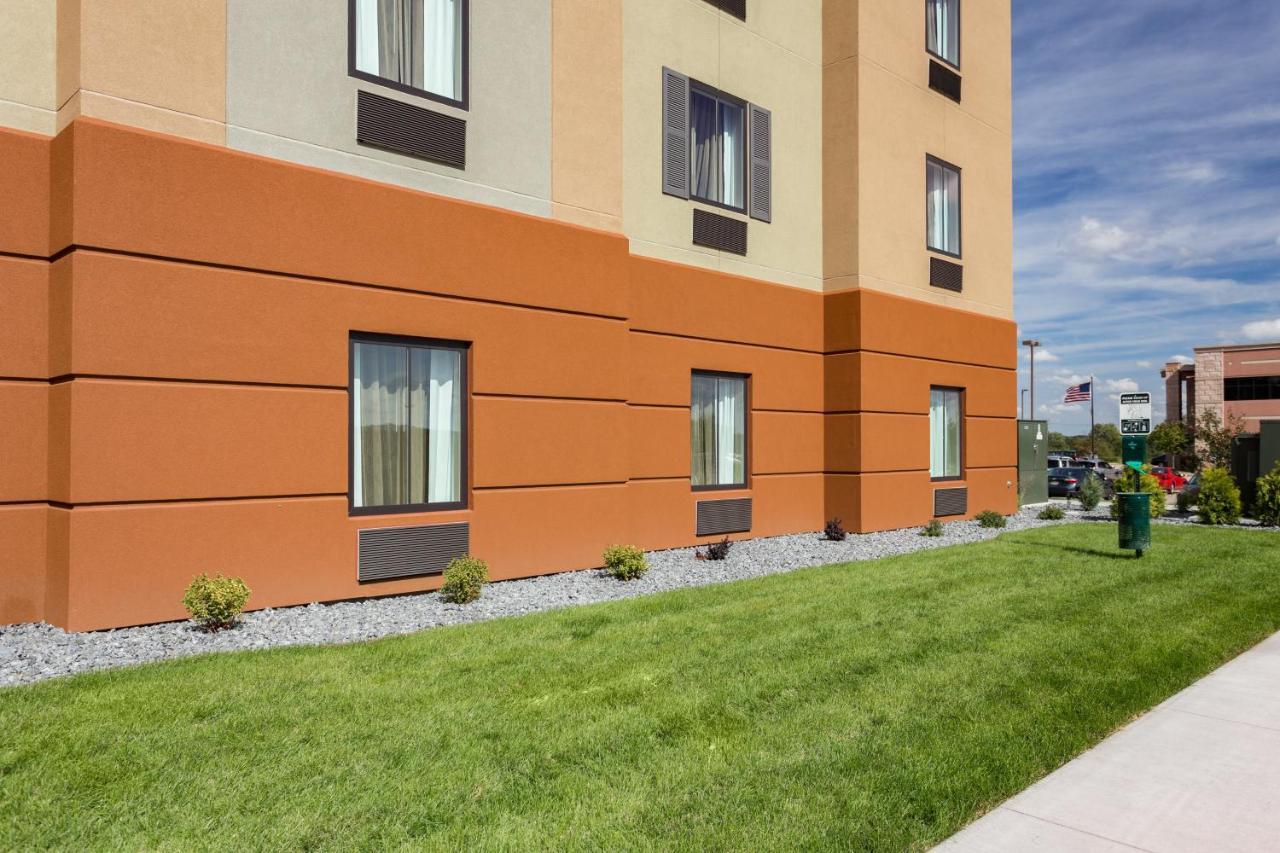 Candlewood Suites Eau Claire I-94 By Ihg Zewnętrze zdjęcie